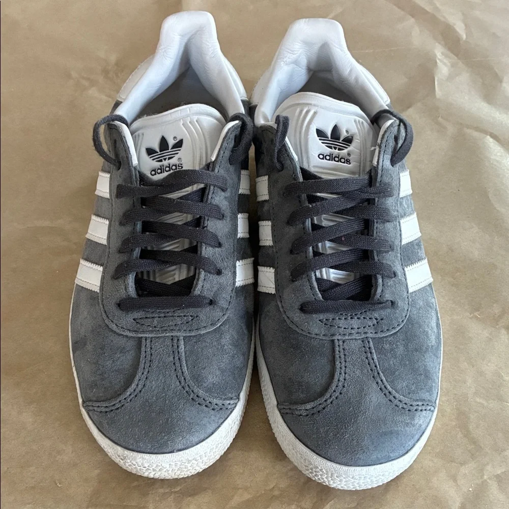 adidas classic timeless